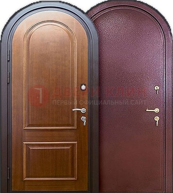 Железная арочная дверь с МДФ внутри ДА-14 в Пушкино