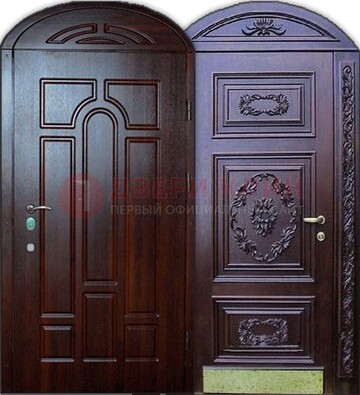 Стильная железная арочная дверь с декоративным элементом ДА-24 в Пушкино