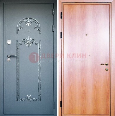 Железная дверь с ковкой ламинат внутри ДК-11 в квартиру в Пушкино