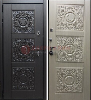 Темная стальная дверь с МДФ ДМ-161 для коттеджа в Пушкино