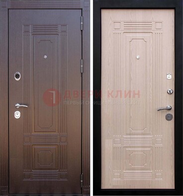 Коричневая входная дверь с МДФ ДМ-173 для кирпичного дома в Пушкино