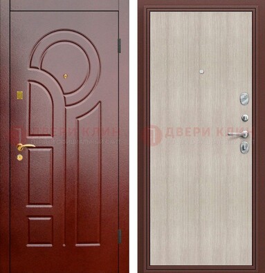 Красная металлическая дверь с МДФ панелями ДМ-368 в Пушкино