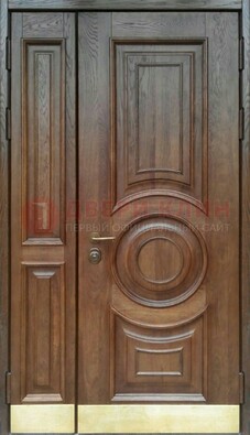 Коричневая двухстворчатая дверь с массивом дуба ДМД-71 в Пушкино