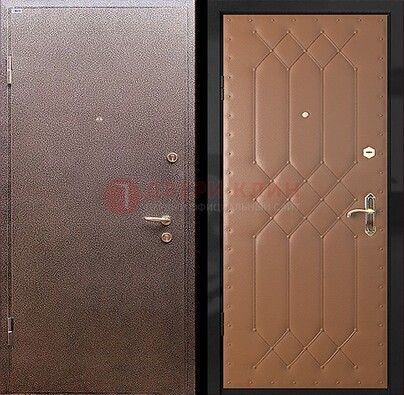 Коричневая металлическая дверь с порошковым окрасом ДП-22 в Сланцы