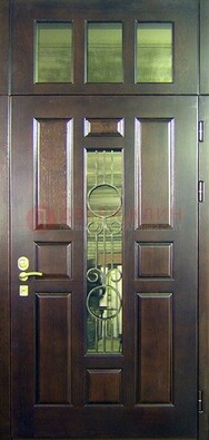 Парадная дверь со стеклянными вставками и ковкой ДПР-1 в офисное здание в Пушкино