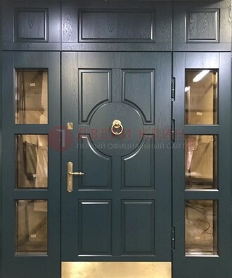 Стальная парадная дверь ДПР-64 со стеклопакетом в Пушкино