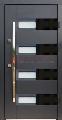 Черная стальная дверь МДФ хайтек со стеклом ДС-16 в Пушкино