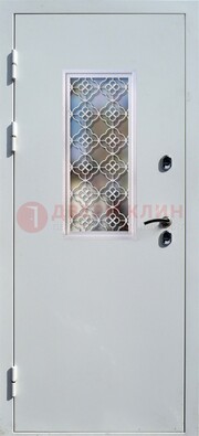 Серая металлическая дверь со стеклом и ковкой ДС-75 в Пушкино