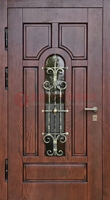 Cтальная дверь со стеклом и ковкой в коричневом цвете ДСК-119 в Пушкино