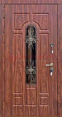 Одностворчатая железная дверь со стеклом и ковкой ДСК-126 в Йошкар-Оле