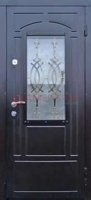 Черная уличная дверь Винорит со стеклом и ковкой ДСК-259 в Краснодаре