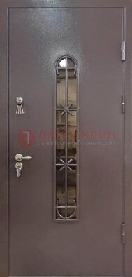 Металлическая дверь Порошок с небольшим стеклом и ковкой ДСК-282 в Бронницах