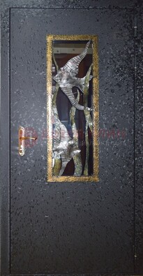 Металлическая дверь со стеклом и ковкой ДСК-82 для крыльца в Пушкино