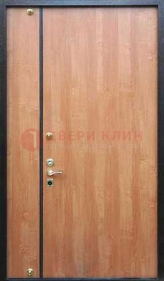 Светлая тамбурная дверь ДТМ-29 в Пушкино